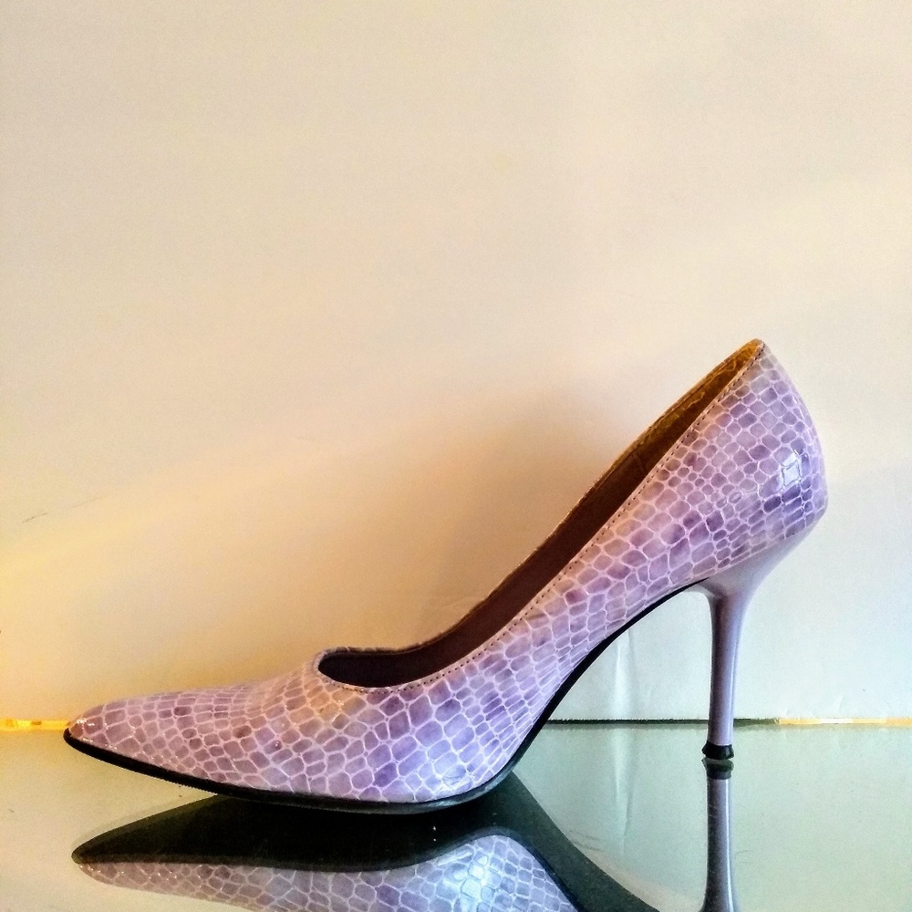 Lavender Heels